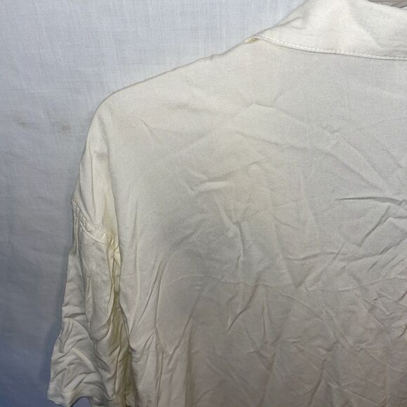 Peanuts Men’s Camp Shirt Size 2XL Ivory Embroideried Beach Cruise Island - Picture 11 of 12